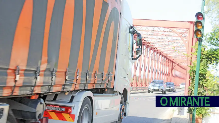 Deputados exigem solução estrutural para a Ponte da Chamusca e calendário para a A13/IC3