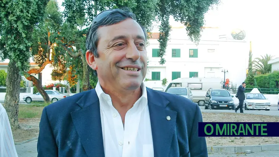 Voto de pesar em Azambuja pelo falecimento de Fernando Mamede