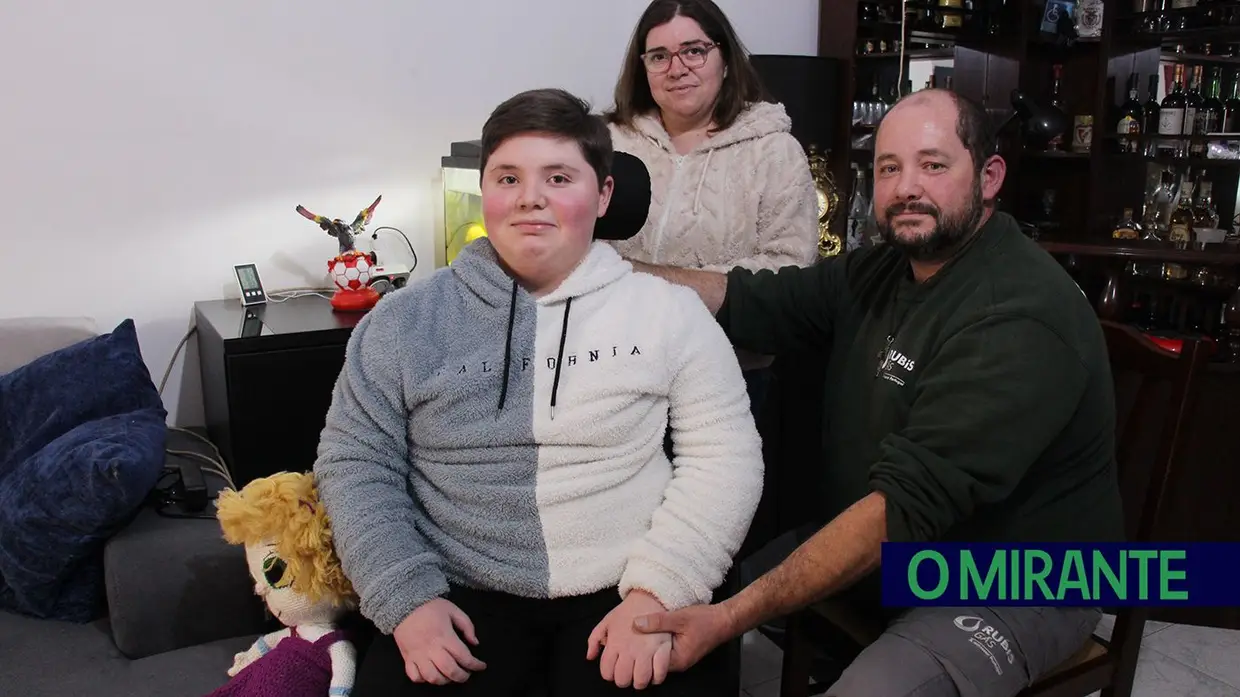 Dia das Doenças Raras: David deixou de andar por causa de doença genética e rara