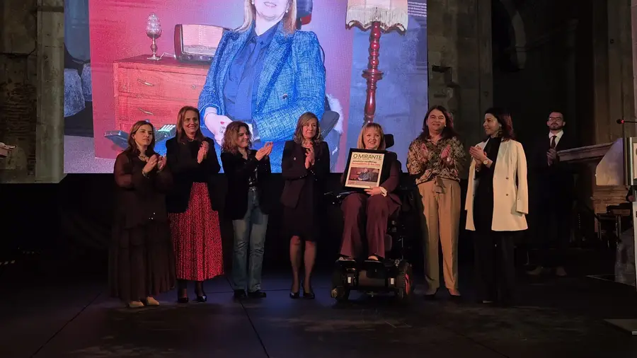 Manuela Ralha diz que a democracia empobrece quando se exclui metade da sociedade