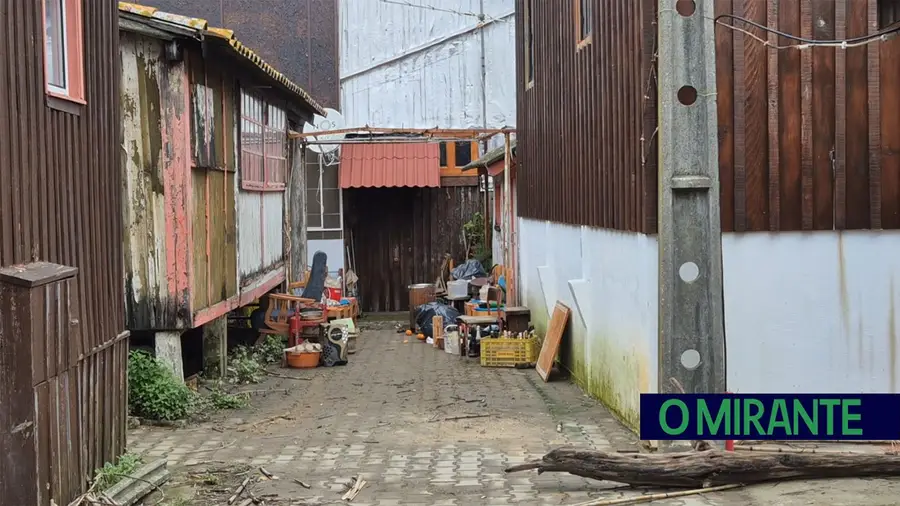 Cheias devastam Caneiras: idosos entre os mais afectados pelos prejuízos