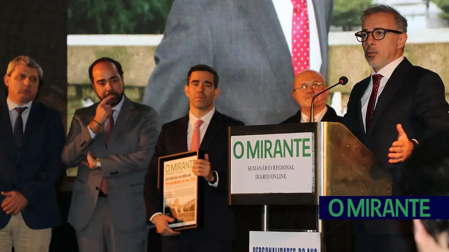 Pedro Duarte realça o papel da imprensa regional ao receber o prémio Personalidade do Ano Nacional