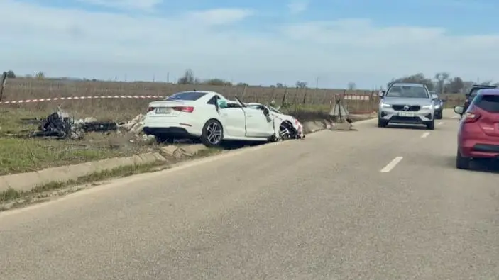 Um ferido em aparatoso acidente na estrada do campo entre Tapada e Alpiarça