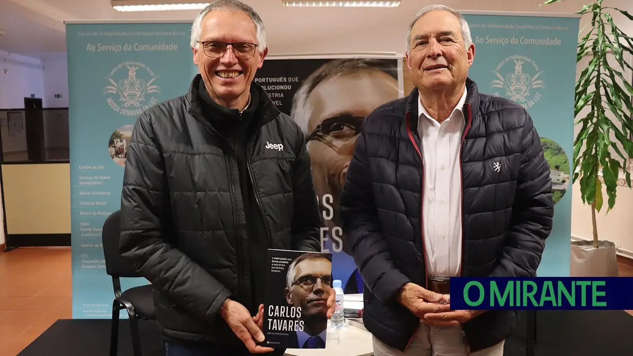 Gestor Carlos Tavares apresentou autobiografia na Póvoa de Santarém, freguesia onde tem casa