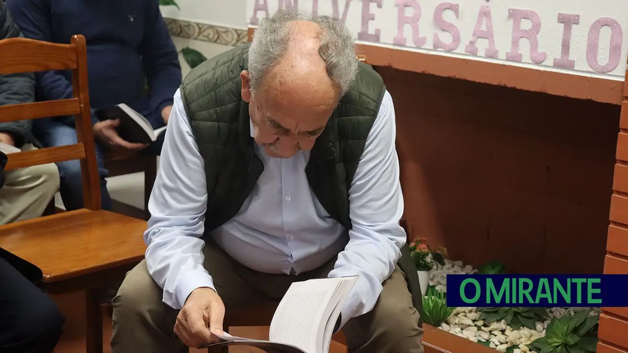 Gestor Carlos Tavares apresentou autobiografia na Póvoa de Santarém, freguesia onde tem casa
