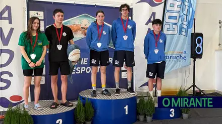 Clube de Natação de Torres Novas conquista 12 títulos distritais em Coruche