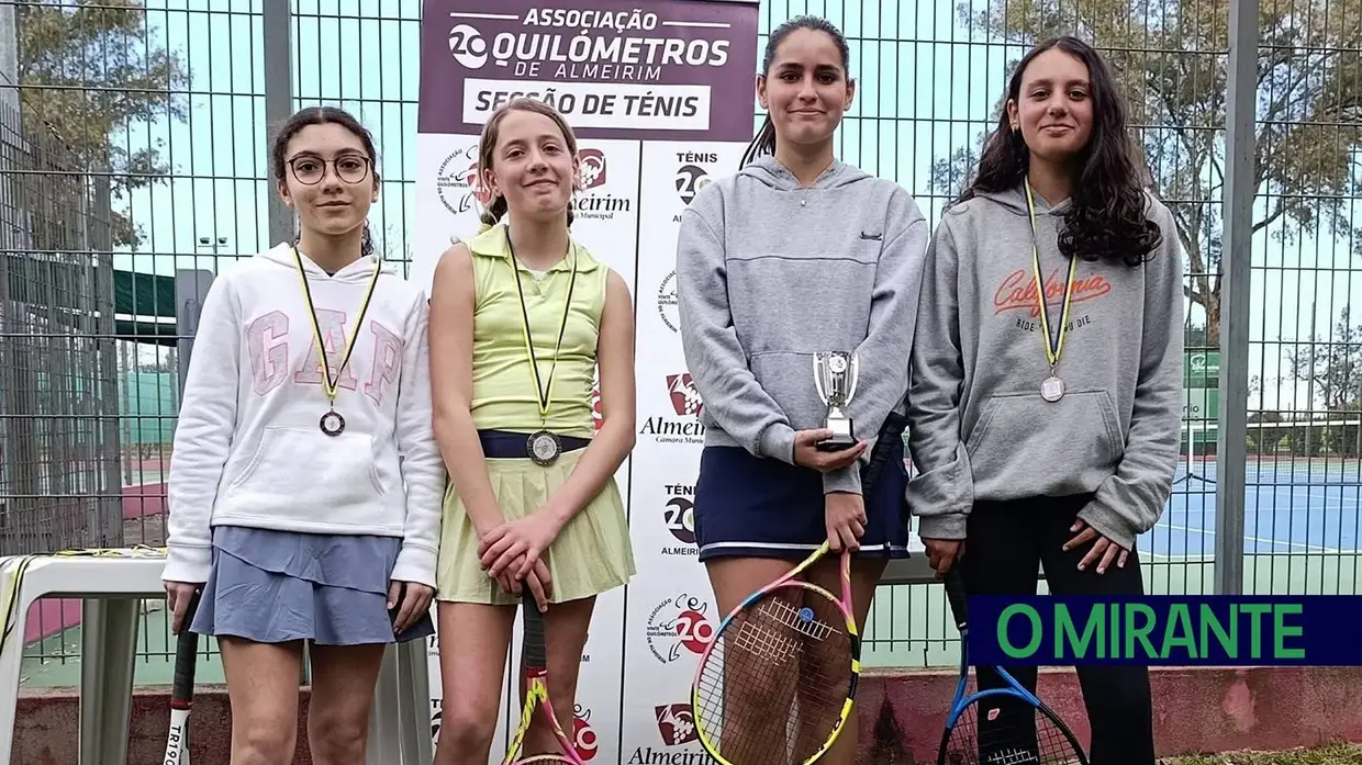 Tenistas do Ateneu Cartaxense em destaque em Almeirim