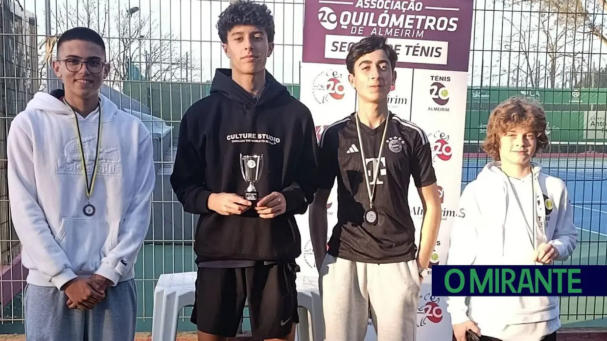 Tenistas do Ateneu Cartaxense em destaque em Almeirim
