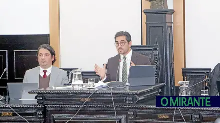 Moradores contestam instalação de fábrica no Entroncamento mas presidente promete reduzir impacto