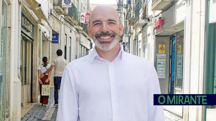 Assembleia Municipal de Santarém regressa ao antigo governo civil