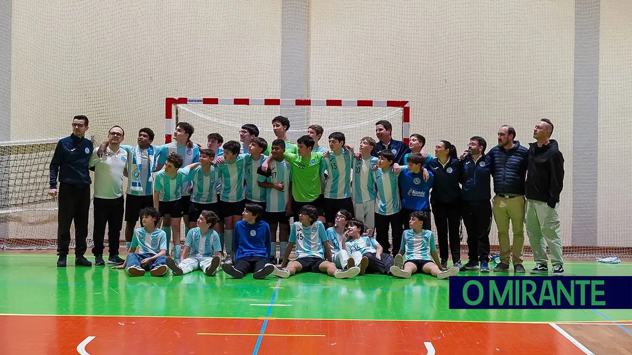 Vitória de Santarém é campeão distrital de iniciados e juvenis em futsal