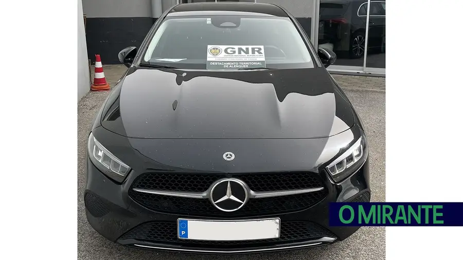 Homem detido em Alenquer por furto de viatura no Aeroporto de Lisboa