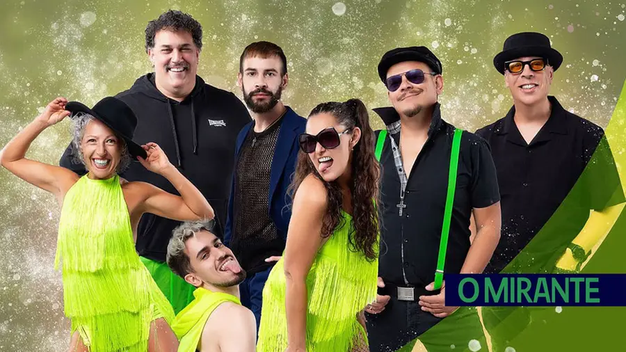 Baile da Pinha na Romeira com música dos Cristais da Noite