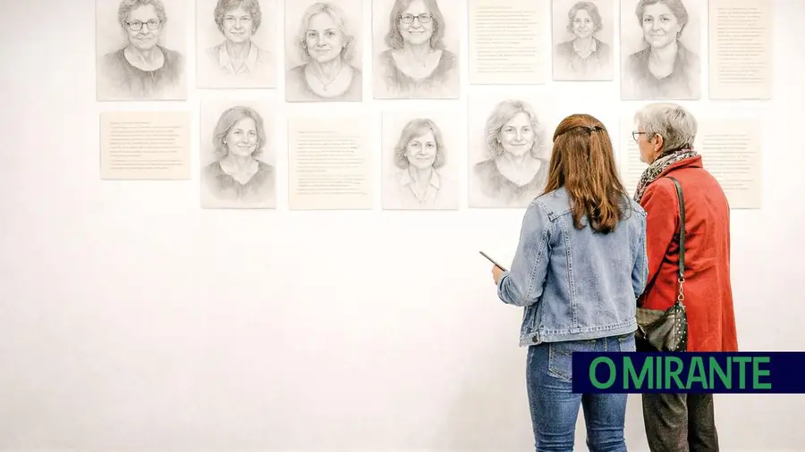 Alunos de Coruche homenageiam mulheres em exposição