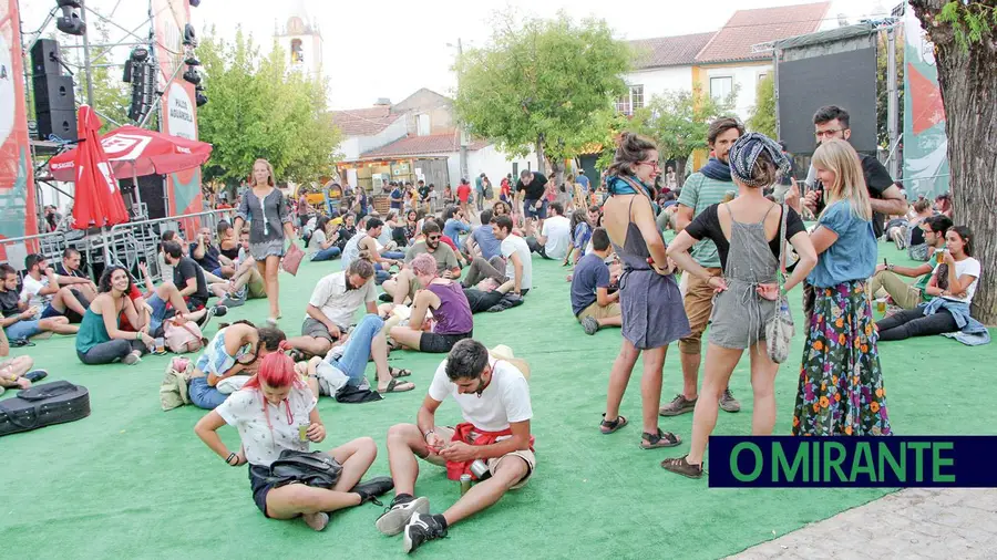 Festival Bons Sons faz vinte anos e procura voluntários