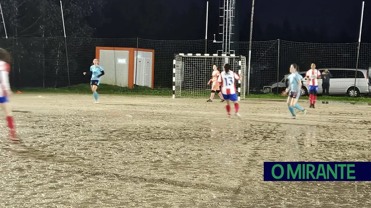 Corrida ao título na liga de futebol feminino cada vez mais intensa