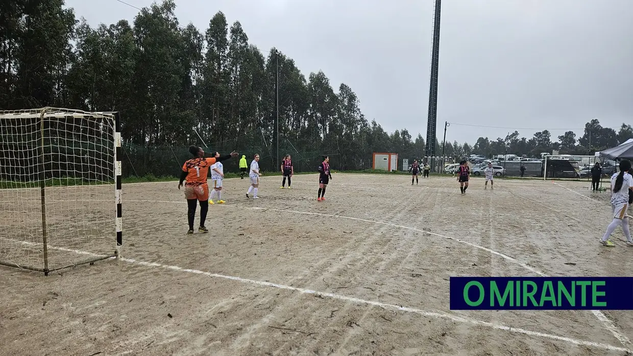 Corrida ao título na liga de futebol feminino cada vez mais intensa