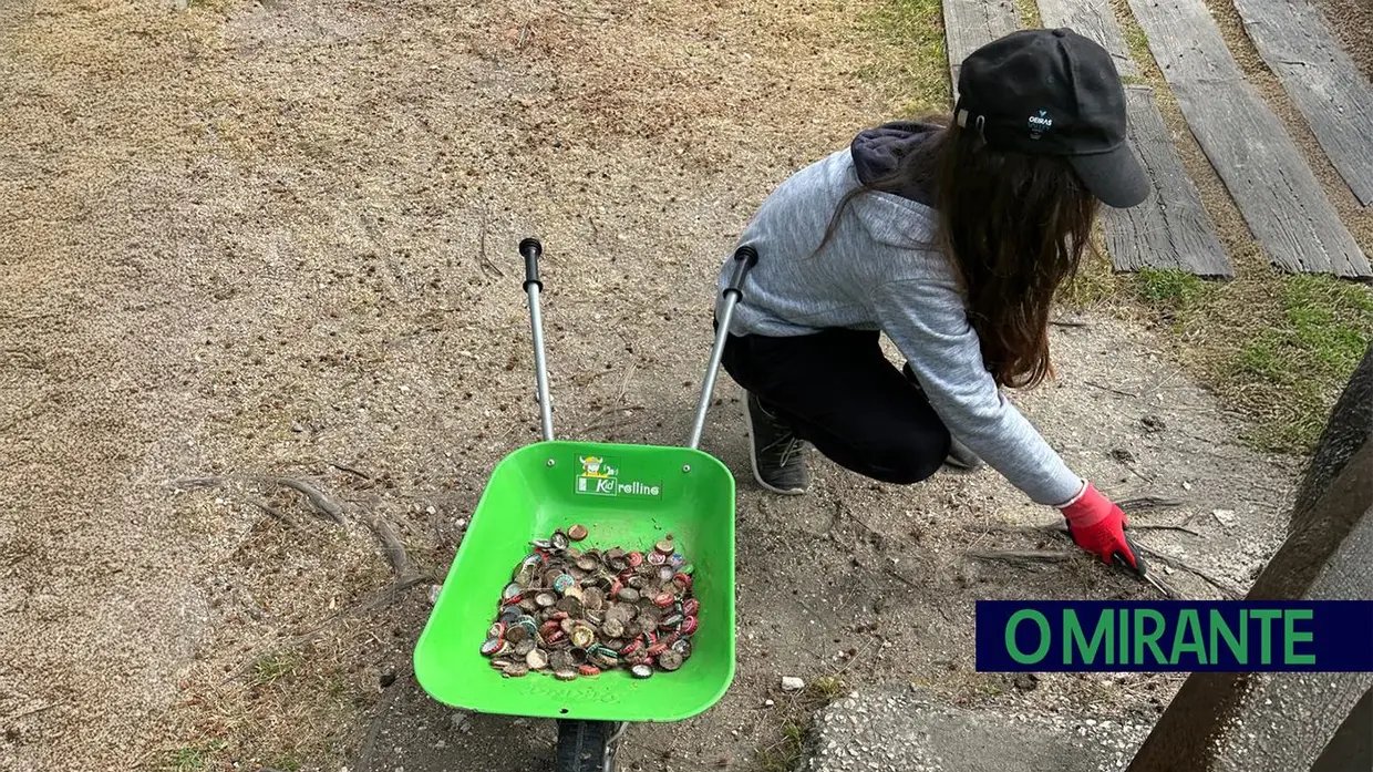 Voluntários limparam margens do Tejo na Póvoa de Santa Iria