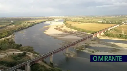 Caiu da Ponte D. Luís em Santarém e salvou-se ao bater numa barra de ferro