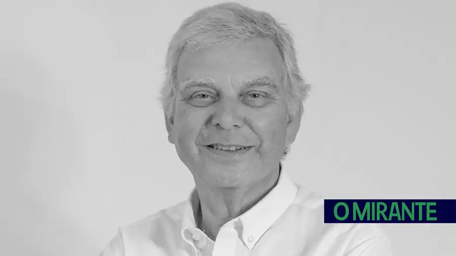 PS do Cartaxo manifesta pesar pela morte de Carlos Vilaça