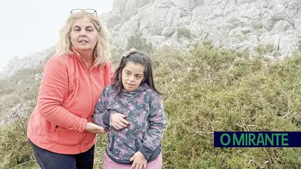 O sorriso de Ana Carolina ilumina a vida de quem a rodeia