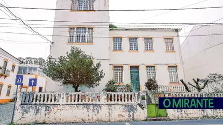 Requalificação do imóvel da Zona Agrária de Coruche continua sem sair do papel