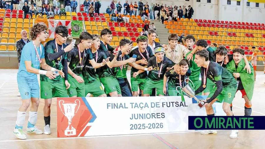 Benavente e Vitória de Santarém conquistam taças distritais de futsal