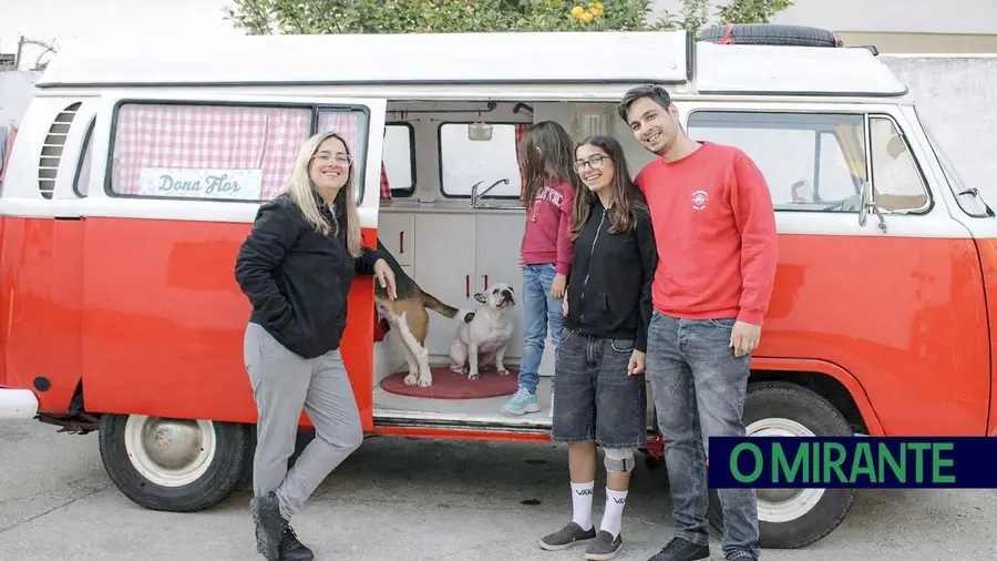 De Vale do Paraíso para o país: a carrinha que é uma fábrica de memórias