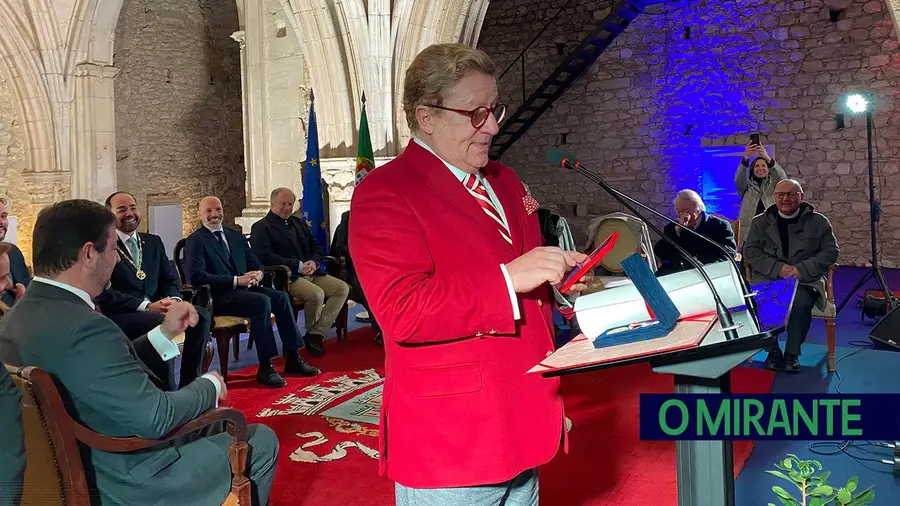 Herman José festejou aniversário em Santarém e recebeu uma medalha