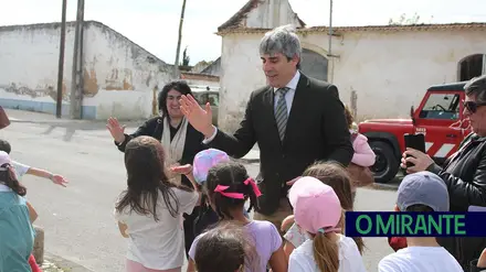 Novo parque infantil devolve alegria às crianças de Vila Chã de Ourique