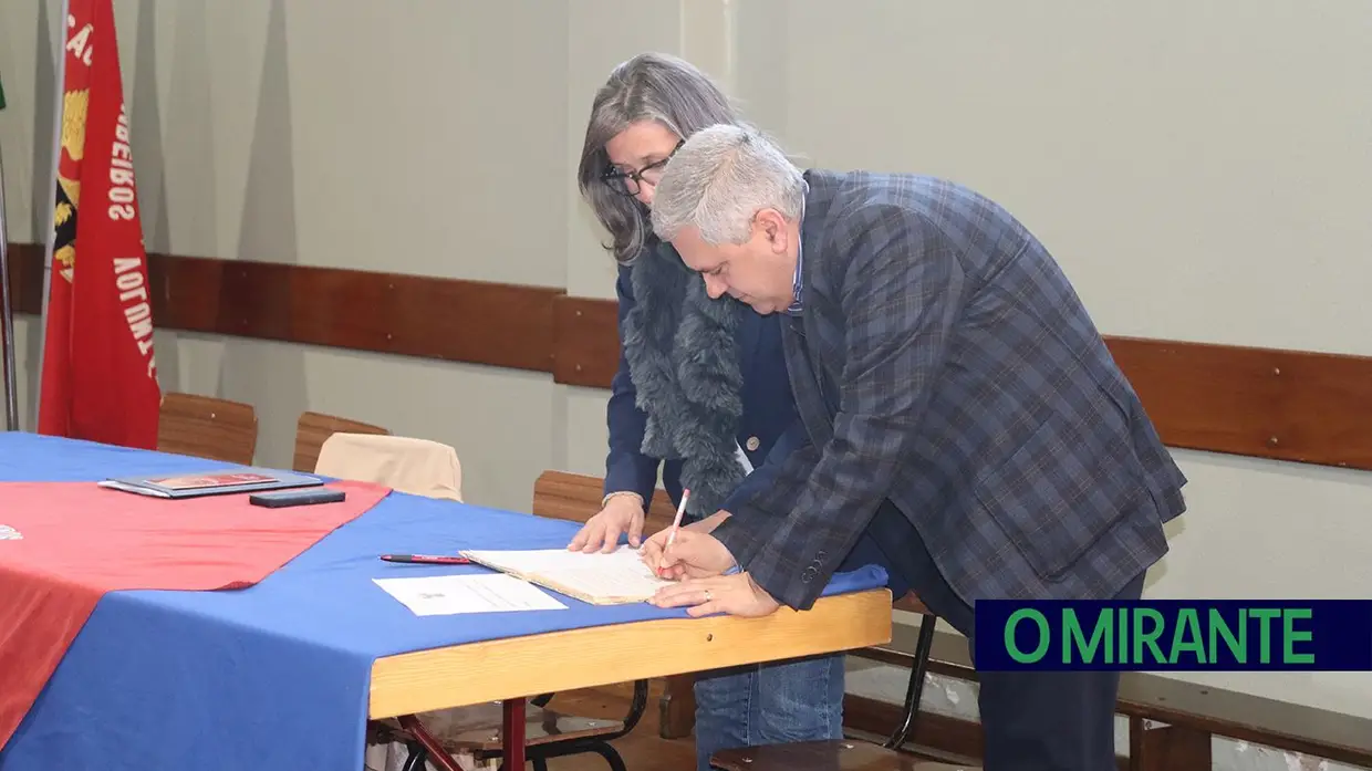 Luís Ribeiro assume presidência dos Bombeiros Voluntários de Rio Maior