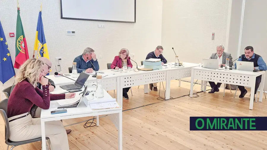 Oposição pede frente comum para incluir Salvaterra de Magos no debate do novo aeroporto