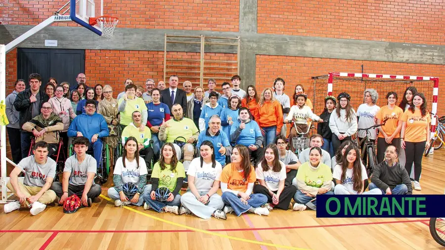 Inclusão sobre rodas: Agrupamento de Escolas Gil Paes alarga projecto a instituições da região