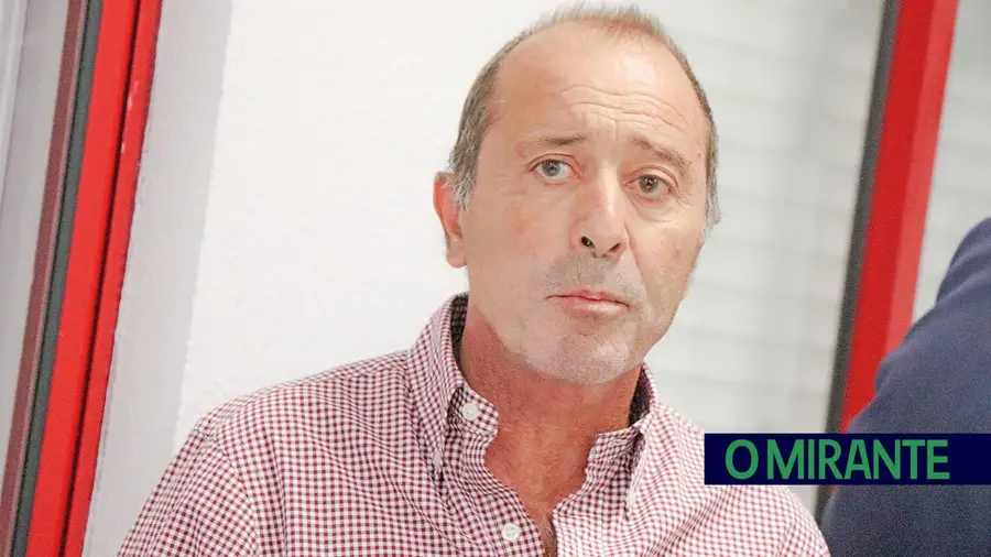 Lezíria avança para mobilidade eléctrica com 16 autocarros novos mas falta montar carregadores