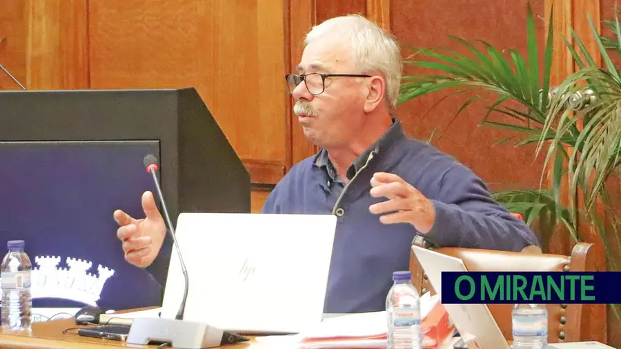 Passadeiras põem peões em risco e aquecem Assembleia Municipal do Cartaxo