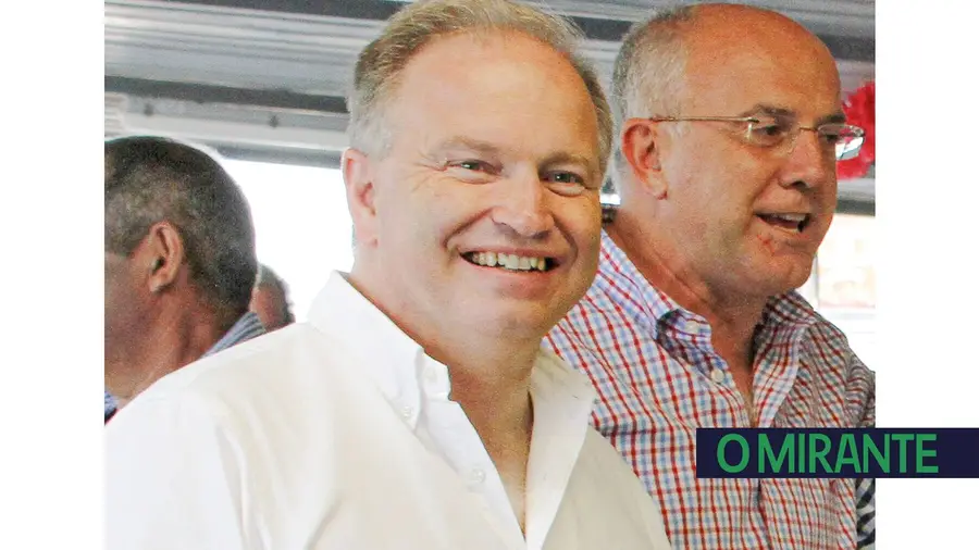 Visitas de Pedro Ribeiro e Paulo Caetano aos serviços da Câmara de Almeirim causam mal-estar