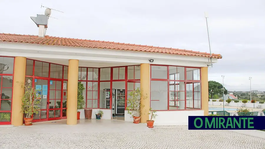 Piscinas do Cartaxo vão finalmente avançar para obras quatro anos depois do encerramento