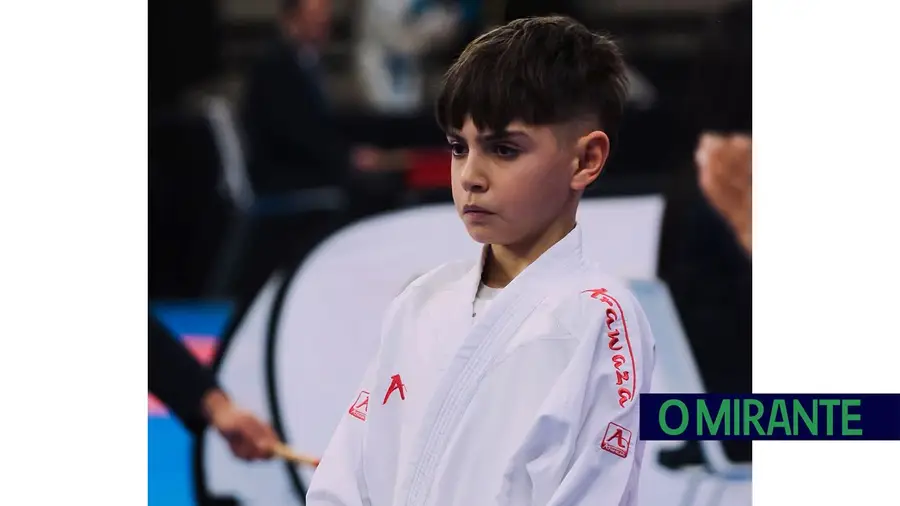 Karateca de Alenquer volta ao pódio e garante presença no Nacional