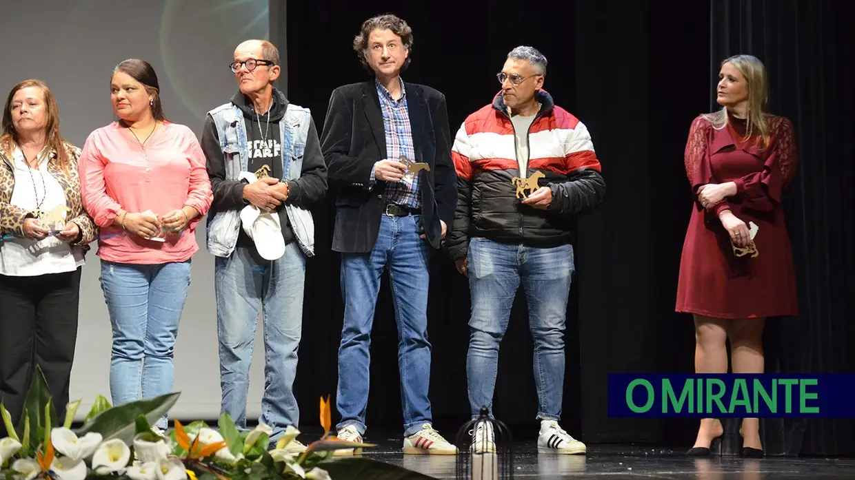 Benavente celebrou 826 anos de Foral com homenagem aos autarcas da freguesia