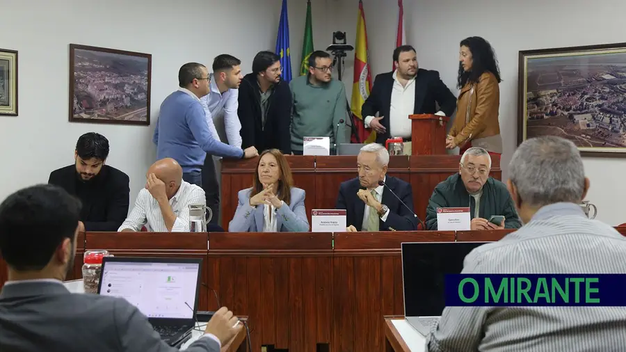 Nova Geração muda sentido de voto e viabiliza orçamento da Póvoa e Forte da Casa