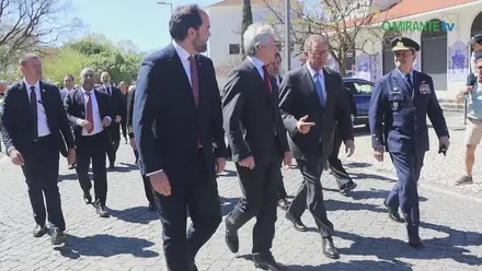 Presidente da República e militares recebidos por multidão em Santarém