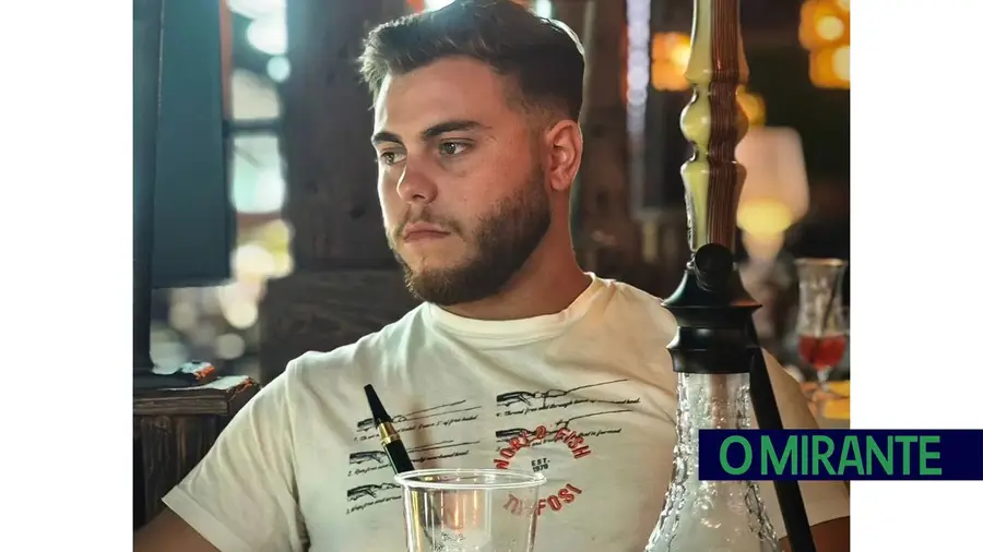 Choque frontal de motas mata jovem de Constância e motociclista do Carregado