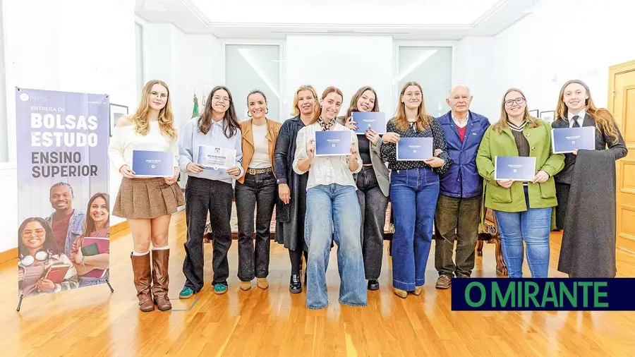 VFX volta a entregar bolsas de estudo a jovens