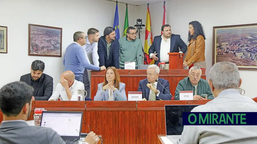 Nova Geração muda sentido de voto e viabiliza orçamento da Póvoa e Forte da Casa