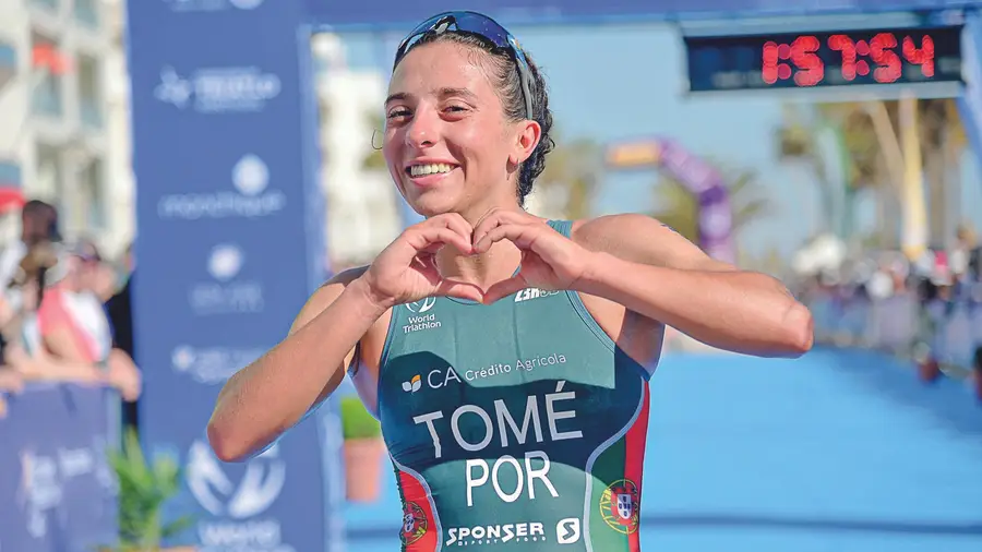 Maria Tomé e João Nuno Batista com medalhas de prata na Taça da Europa de Triatlo