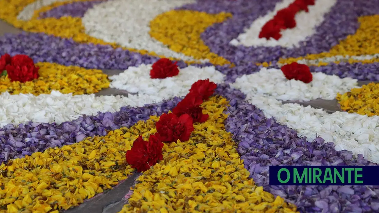 Igrejas e capelas do Sardoal decoradas para celebrar Semana Santa