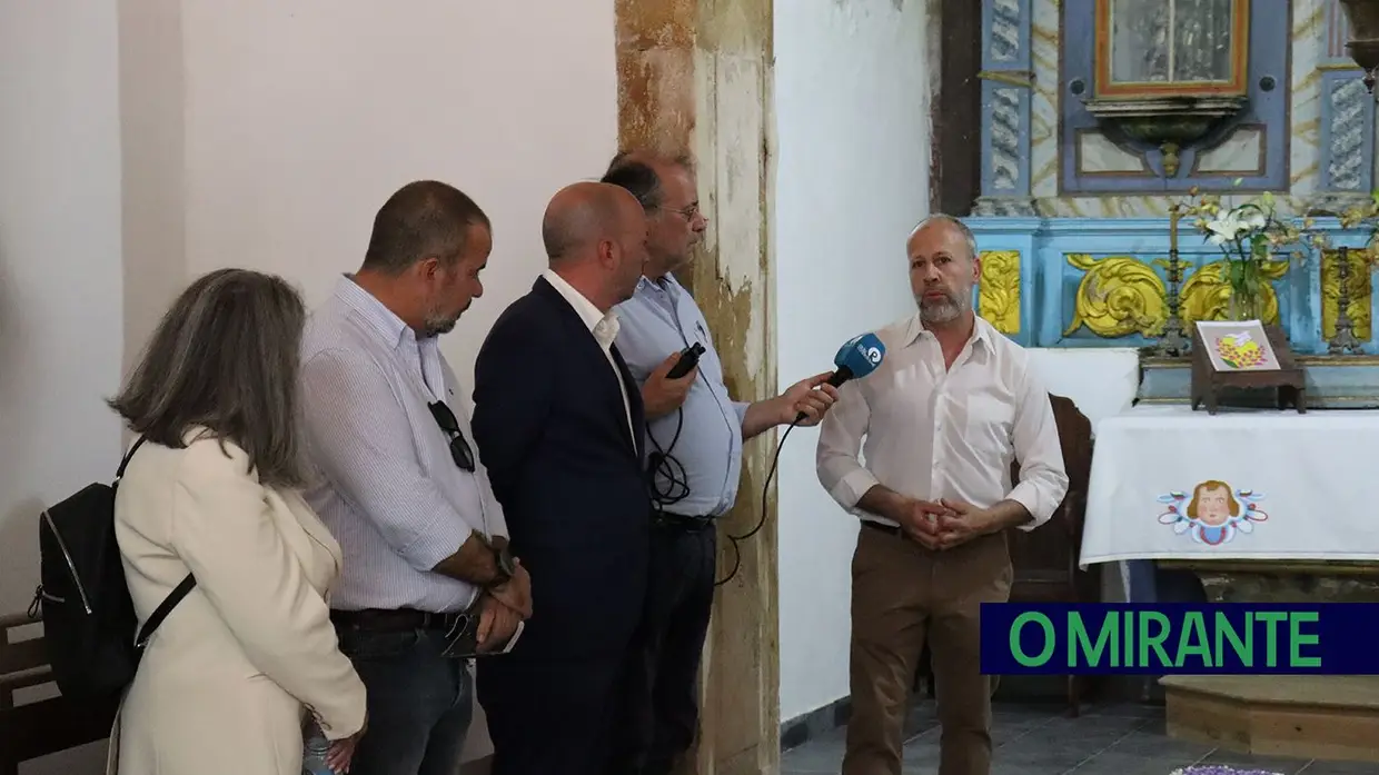 Igrejas e capelas do Sardoal decoradas para celebrar Semana Santa