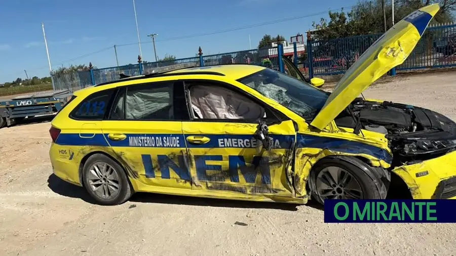 VMER de Santarém destruída em despiste na EN118