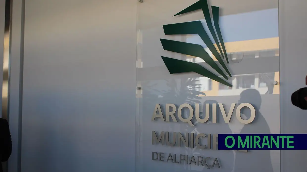 Alpiarça inaugura Arquivo Municipal e entrega medalhas no dia do concelho