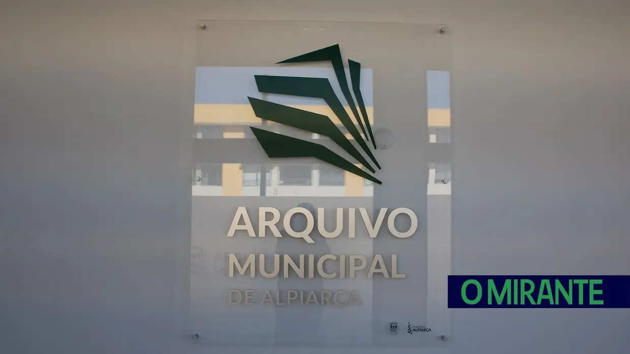 Alpiarça inaugura Arquivo Municipal e entrega medalhas no dia do concelho